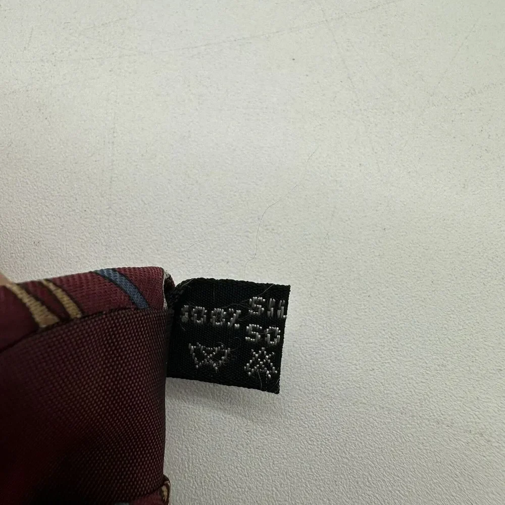 Salvatore Ferragamo Tie Silk Burgundy Animals & Deer Hunters,‎ Dogs , Italy